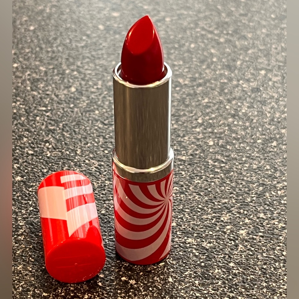 Clinique Pop Lipcolour + Primer in Cherry Pop